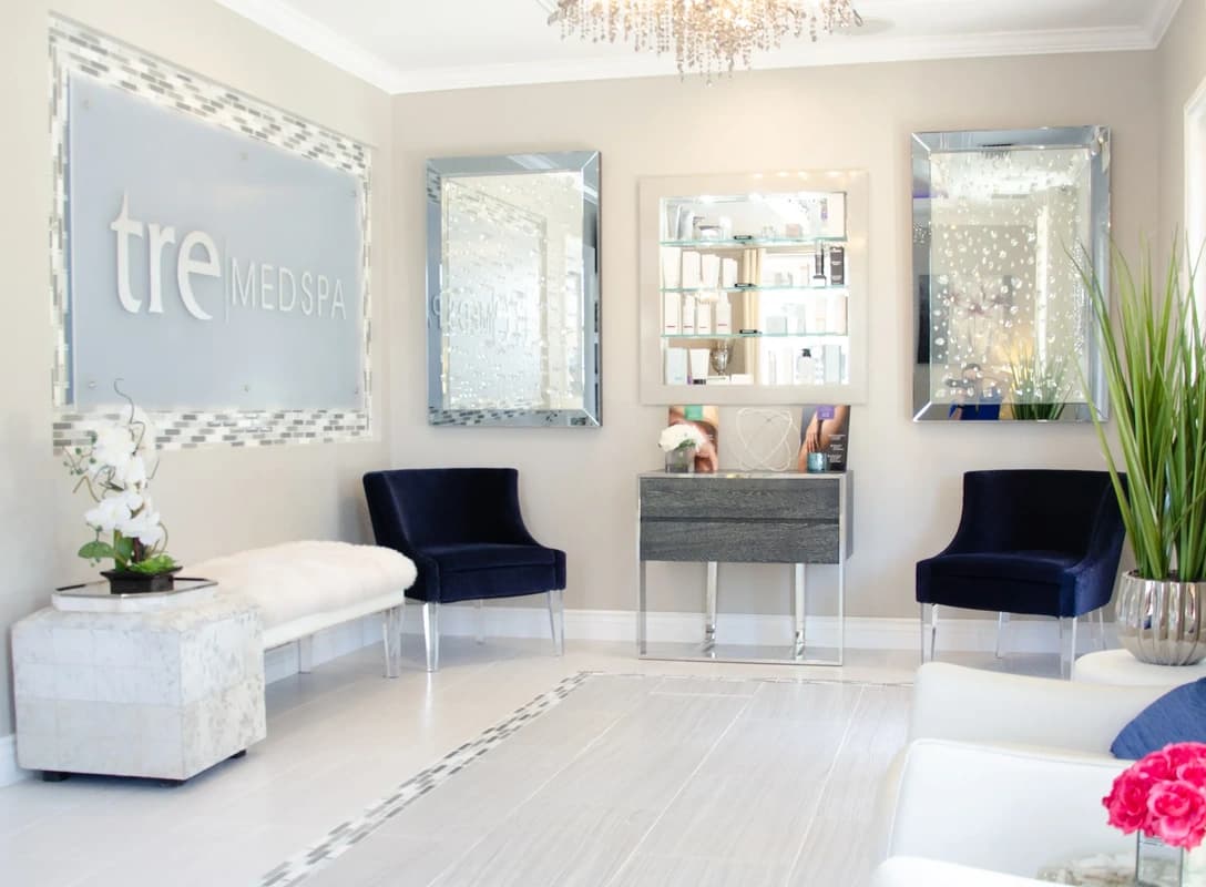 Tre MedSpa logo